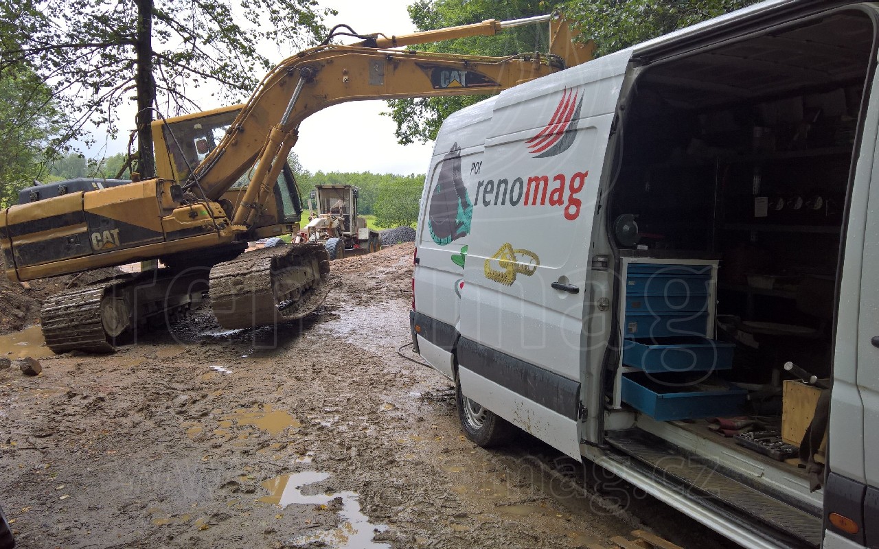 Undercarriage Parts Replacement – photo 1