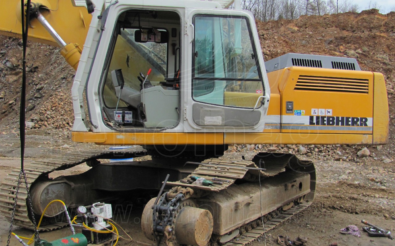 Undercarriage Parts Replacement – photo 2