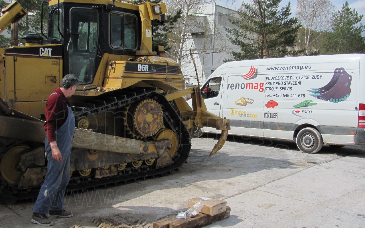 Undercarriage Parts Replacement – photo 4