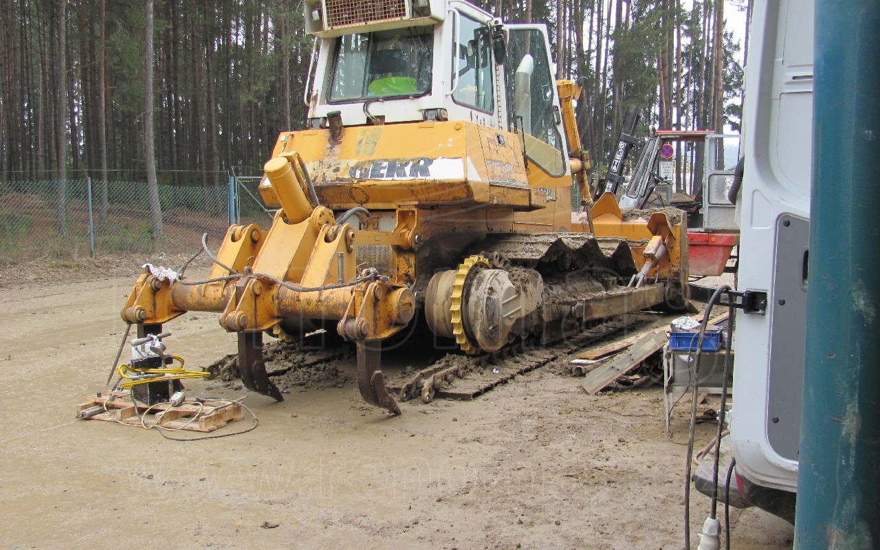 Undercarriage Parts Replacement – photo 8