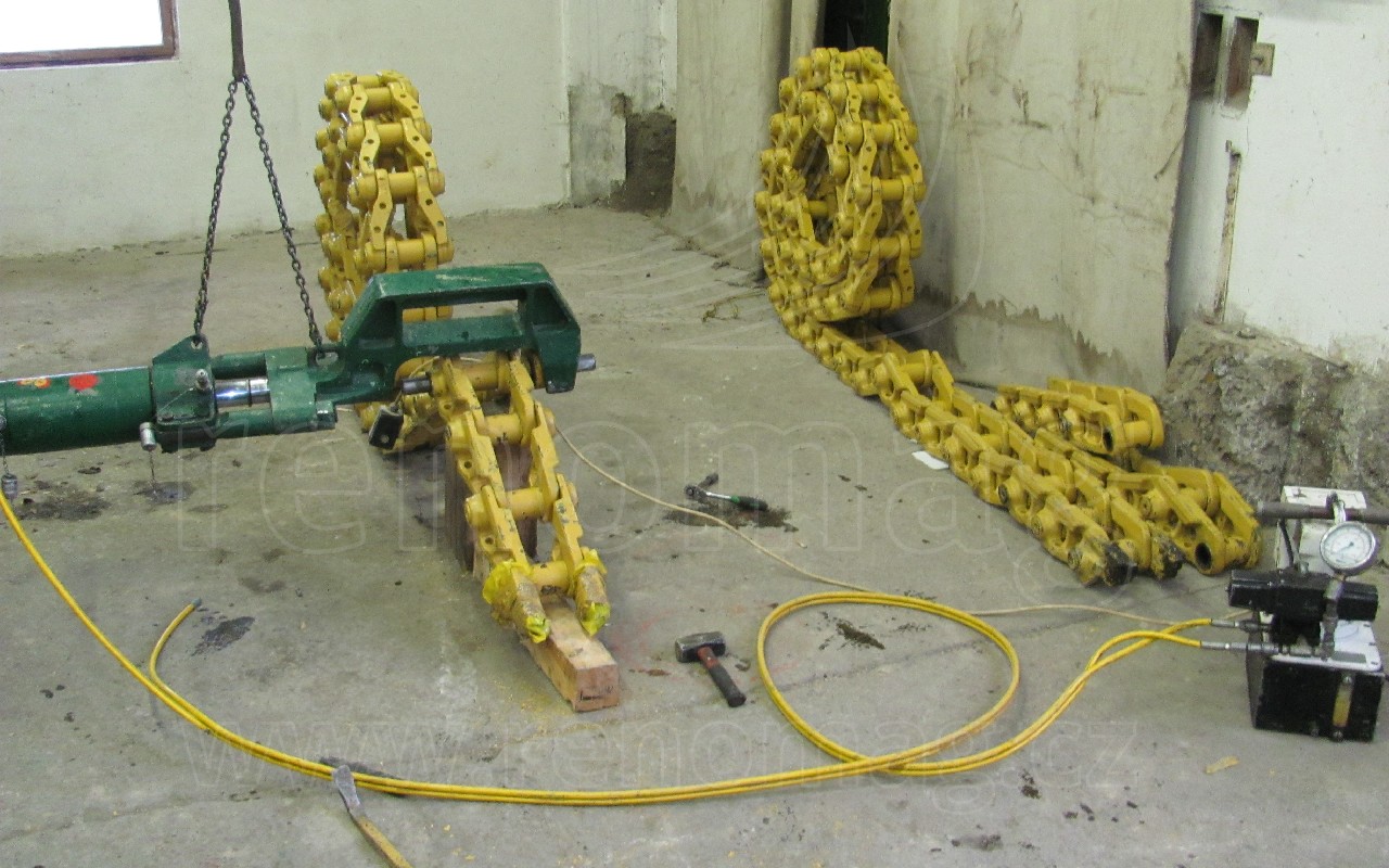 On-site Chain Repairs with a Mobile Press – photo 2