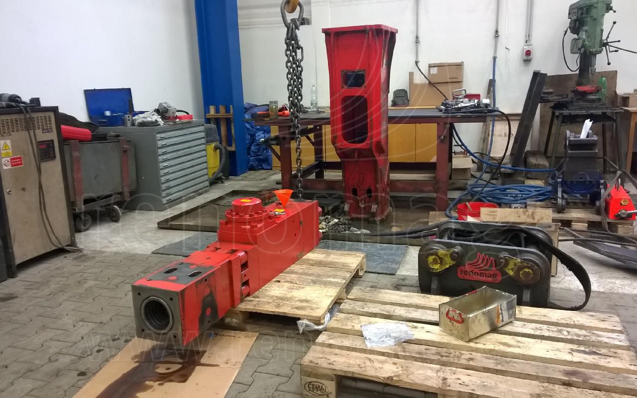 Hammer and Demolition Tool Repairs – photo 20